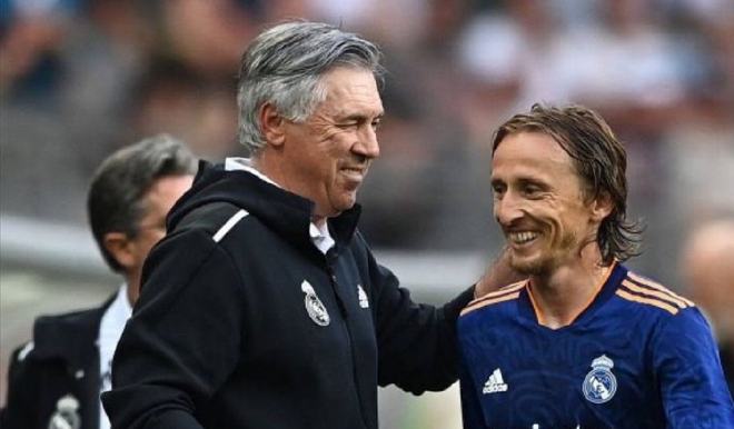 他凭借全能 他凭借全能